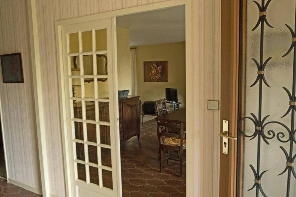 Villa La Lurette, Appartement Et Studio Saint-Étienne-les-Orgues Dış mekan fotoğraf