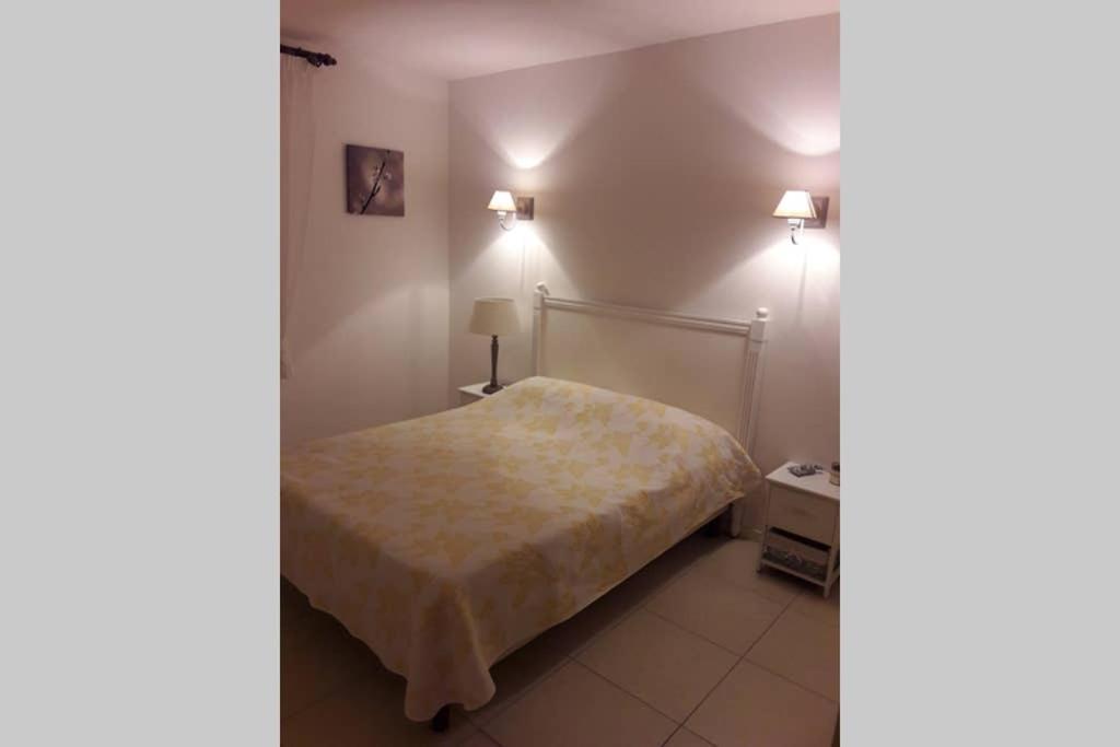 Villa La Lurette, Appartement Et Studio Saint-Étienne-les-Orgues Dış mekan fotoğraf