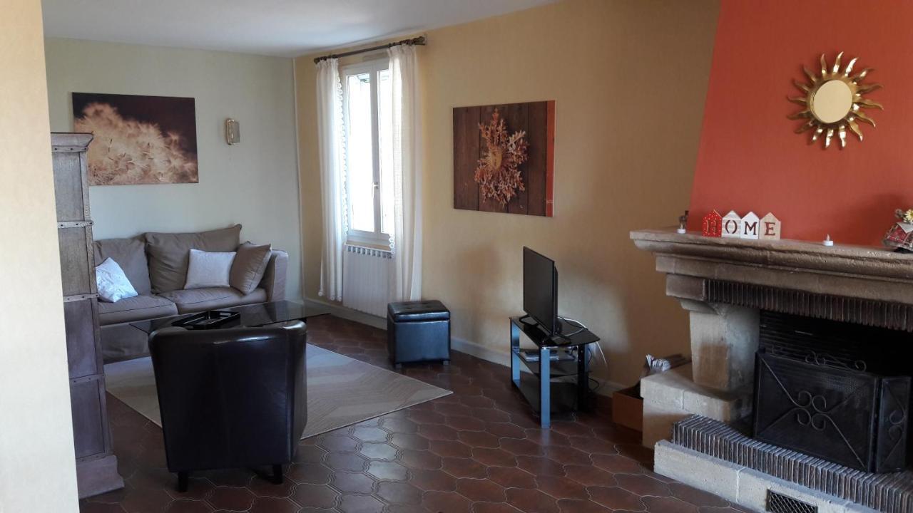 Villa La Lurette, Appartement Et Studio Saint-Étienne-les-Orgues Dış mekan fotoğraf